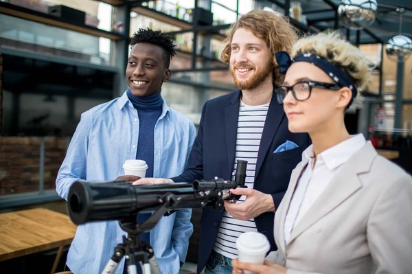 Comment organiser un camping pour observer les tortues marines pendant leur période de ponte ?